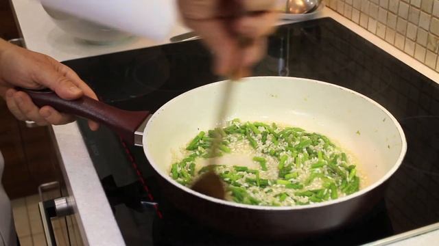 РИЗОТТО СО СПАРЖЕЙ / RISOTTO CON ASPARAGI смотреть онлайн