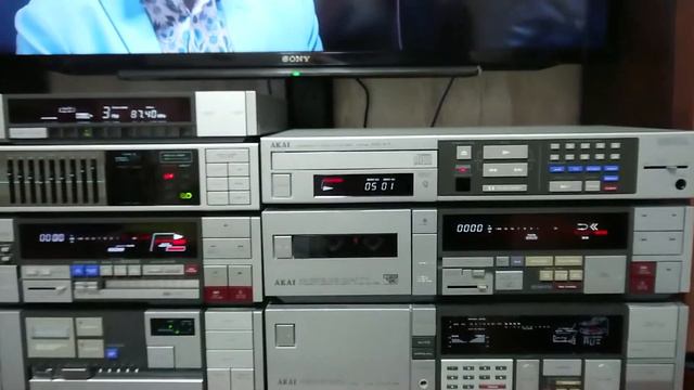 AKAI комплект смотреть онлайн