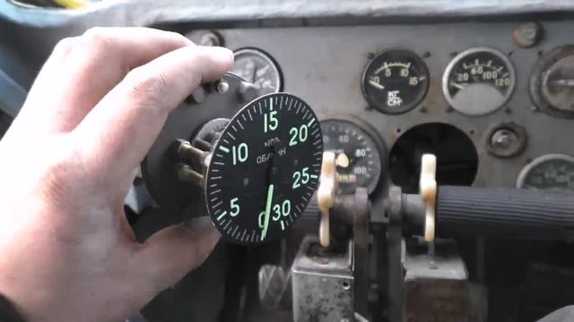 Путепрокладчик БАТ-М занимается самолечением!!! смотреть онлайн