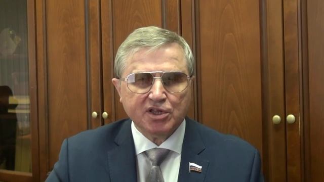 Куда пойти учиться или работать инвалиду смотреть онлайн