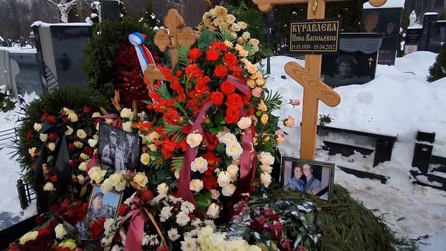 могила Леонида Куравлёва / Странные похороны / Троекуровское кладбище 2022 смотреть онлайн