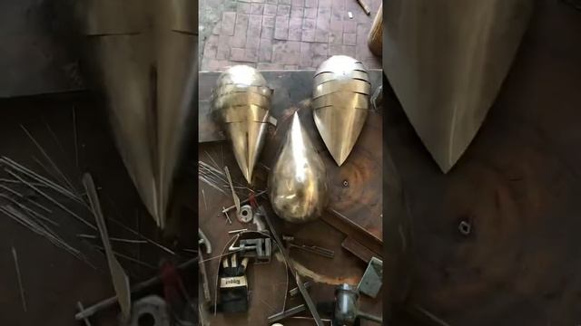 Арт-объект КАПЛЯ из нержавеющей стали с напылением нитрид титана в цвет золото смотреть онлайн