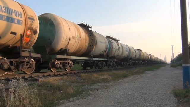 2ТЭ10У-0387 с наливным поездом прибывает на станцию Стерлитамак смотреть онлайн