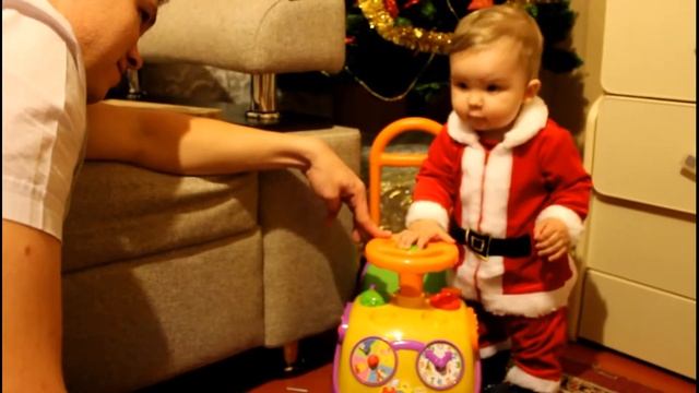 Маленький Санта и его первый Новогодний подарок. смотреть онлайн