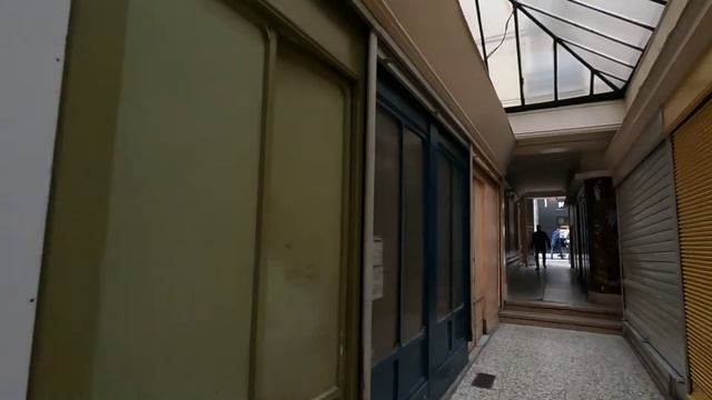 Пассаж Шуазёль : милый и живой торговый пассаж в Париже. смотреть онлайн