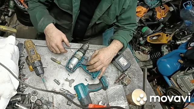 Makita DF453 замена выключателя. смотреть онлайн