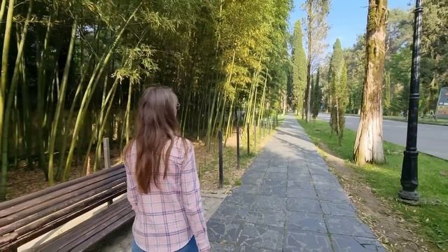 ШОК! ПУСТЫННАЯ ПИЦУНДА/ ПОСТРОИЛИ КОЛЕСО ОБОЗРЕНИЯ/ Пицунда 2023 смотреть онлайн