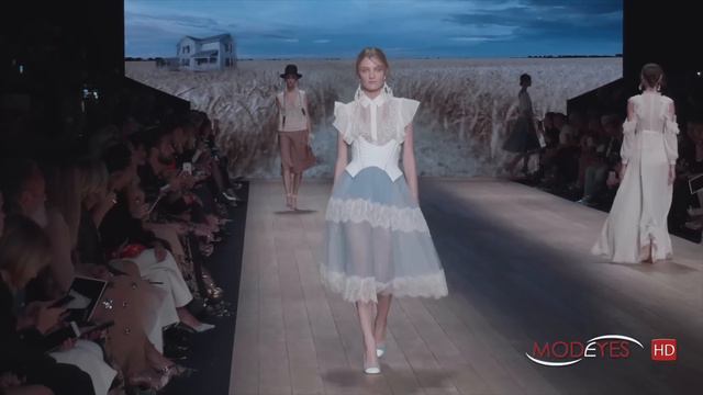 ELISABETTA FRANCHI | SUMMER 2018 | EXCLUSIVE BACKSTAGE + INTERVIEW + FULL SHOW