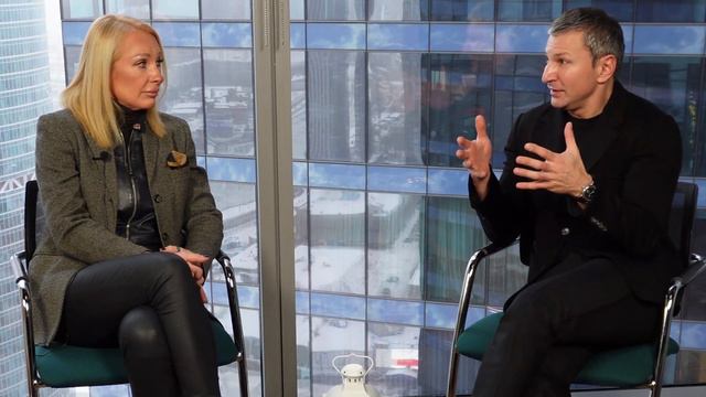 УКОЛЫ ГИАЛУРОНОВОЙ КИСЛОТЫ, советы пластического хирурга. Левон Чахоян и врач Ирина Приказчикова