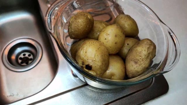 Как сварить картофель, свёклу и другие овощи быстро без воды. смотреть онлайн