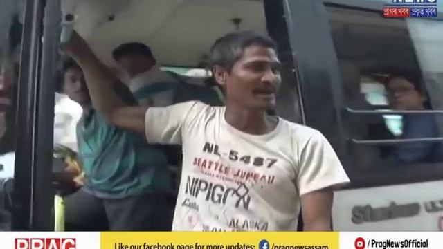 Law & Order only valid on a piece of paper? | Bus drivers pay no heed! смотреть онлайн