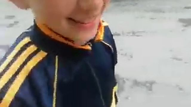 Легендарный золотой костюм адидас смотреть онлайн