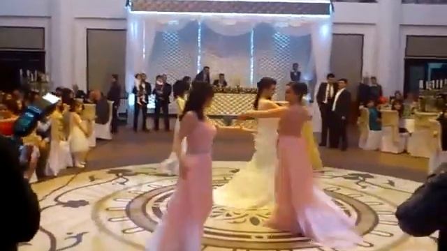 Свадебный танец (Зохра с подружками) смотреть онлайн