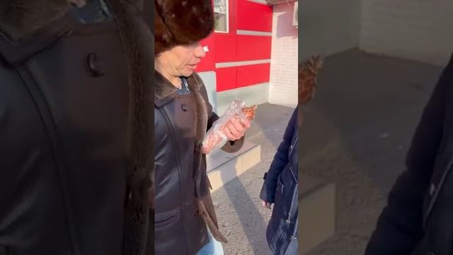 БЕЗУМНЫЙ ПАША. ОЛЕГ МОНГОЛ ИСПОЛНЯЕТ ВСЕ ЖЕЛАНИЯ ТАНИ НА 8 МАРТА.