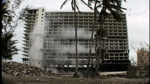 Pirate’s Cove Holiday Inn - Controlled Demolition, Inc. смотреть онлайн
