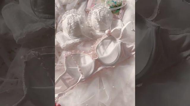Красивый комплект нижнего белья смотреть онлайн