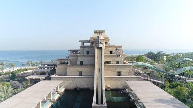 The Leap Of Faith in Aquaventure Waterpark | Atlantis, The Palm смотреть онлайн