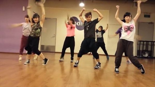 Simon Curtis - Super Psycho Love [HQ]