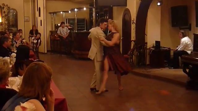 Artjem Majorov and Yulia Osina смотреть онлайн
