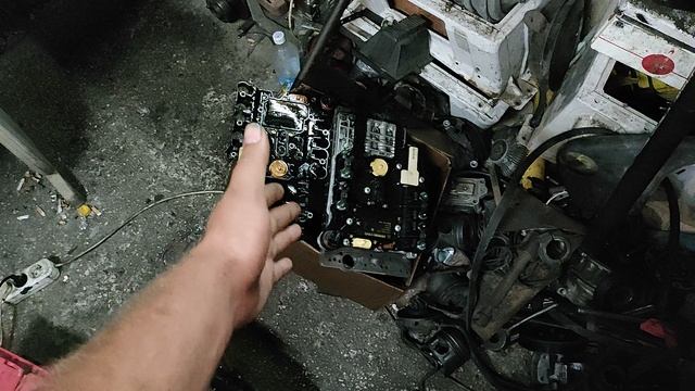 Mercedes С204 работа по АКПП 7g и небольшой рассказ / Замена платы 722.9 смотреть онлайн