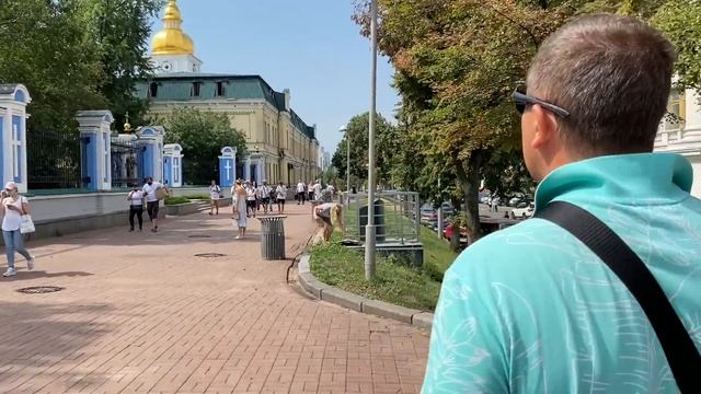 ПОСЛЕДНИЙ ДЕНЬ В КИЕВЕ! КАК БЫСТРО НАЙТИ КВАРТИРУ /АРИНА БЕЛАЯ