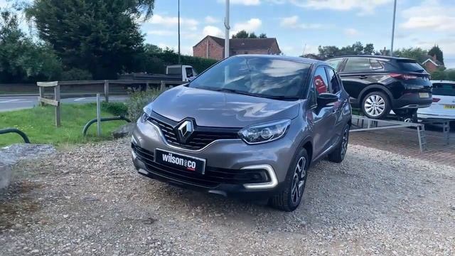 Renault Captur 0.9 Tce Energy Iconic Suv 5dr Petrol Manual Euro 6 (s/s) смотреть онлайн