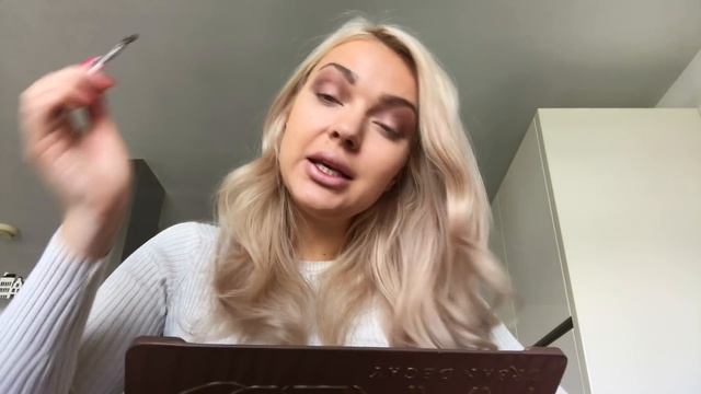 Макияж Красные Губы, лохматые брови Red lips makeup tutorial ♥ Lucky Lina смотреть онлайн