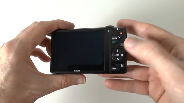Nikon Coolpix S5200 Unboxing & First Look