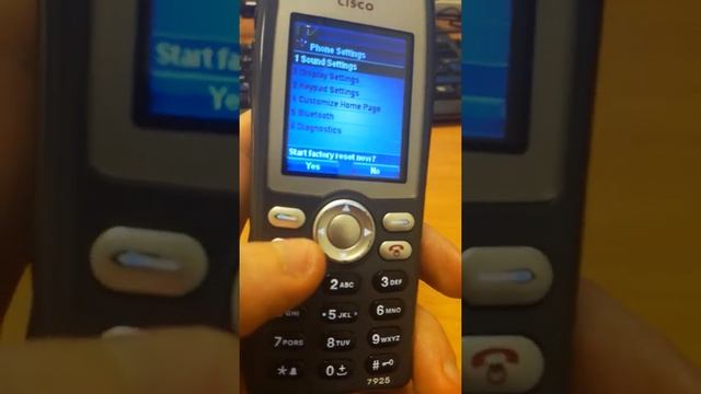 Сделать полный ресет Cisco CP-7925G смотреть онлайн