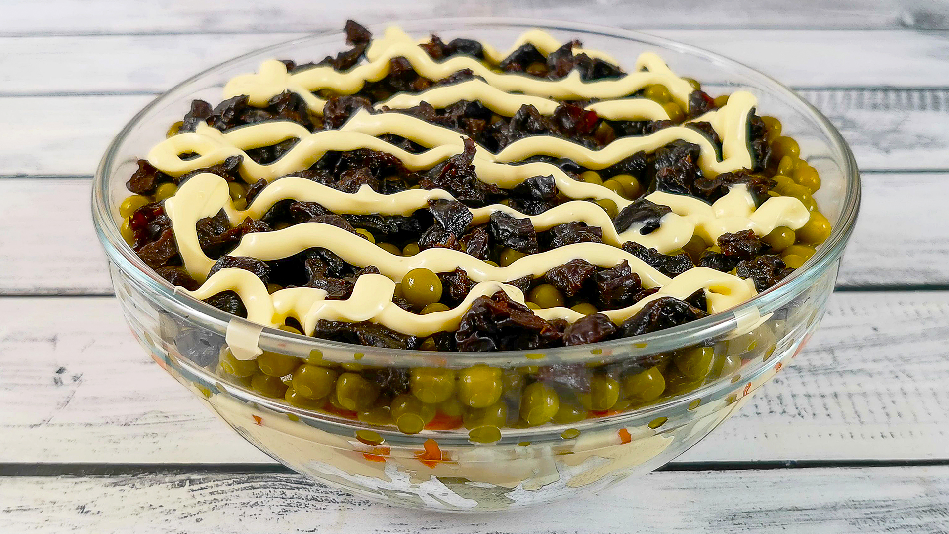 Салат Прага. Пошаговый рецепт вкусного салата смотреть онлайн