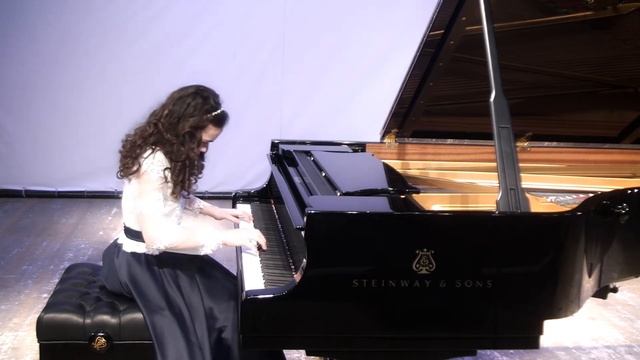 Анастасия Иванова - А.Хинастера - Три аргентинских танца смотреть онлайн