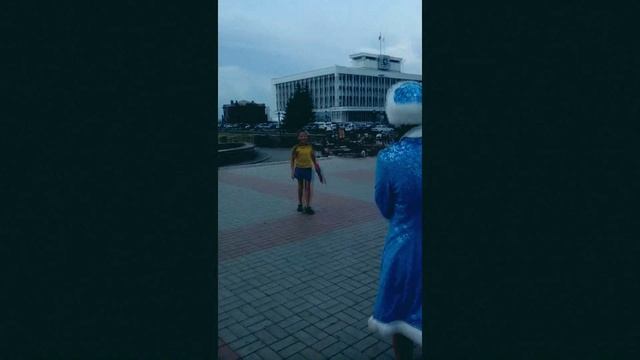 Нежданчик! Дед мороз летом в Томске! смотреть онлайн