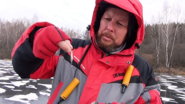 Окуни перволедья. Озеро Салай. Зимний сезон открыт! смотреть онлайн