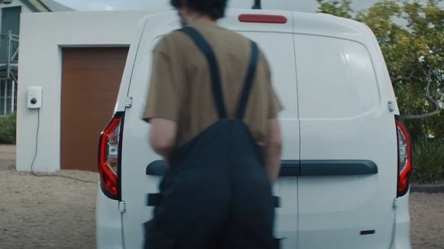 Renault Kangoo Van E-Tech 100% electric – programmation de la recharge смотреть онлайн