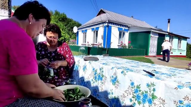 Украинское село?Закрываем огурцы , самый вкусный и простой рецепт смотреть онлайн