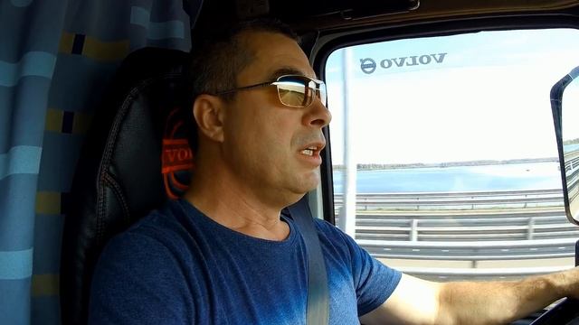 КИНУЛИ НА ДЕНЬГИ ДАЛЬНОБОЙ ЗАСНУЛ ЗА РУЛЁМ РЕЙС БЕЗ СНА И ОСТАНОВКИ, ГРУЖУ НЕГАБАРИТ НЕОБЫЧНЫЙ ГРУ смотреть онлайн