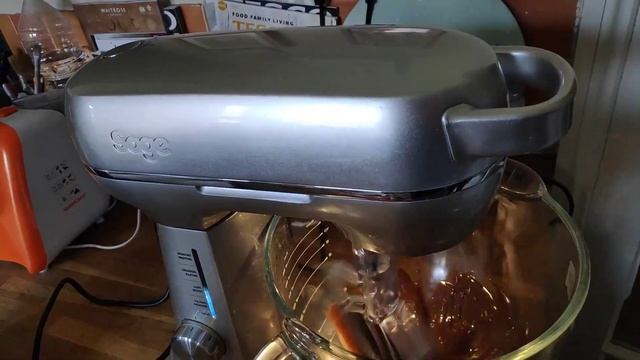 Bakery Boss Mixer Comparison смотреть онлайн