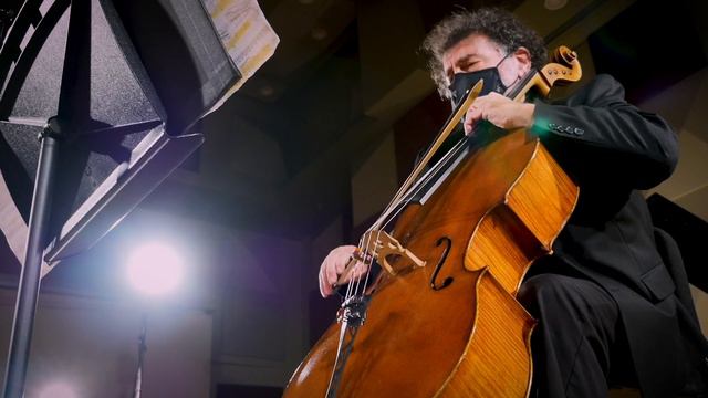 Villa-Lobos : Assobio a jato ("Jet Whistle") — Armen Ksajikian, Cello — Ben Smolen, Flute смотреть онлайн