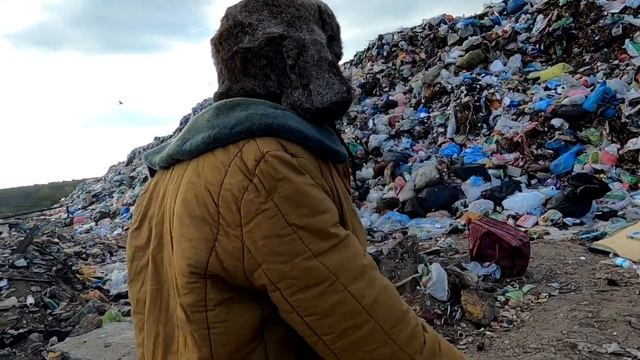 Мне осталась одна забава... (читает - Гражданин Мира) смотреть онлайн