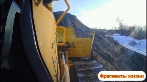 Работа на бульдозере. Заготовка песка. Коматсу 39.