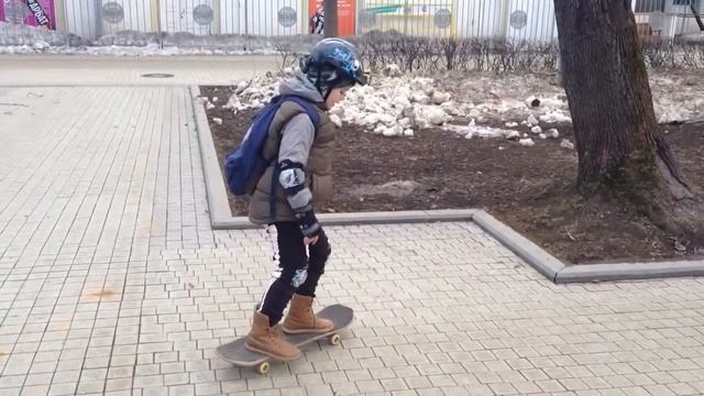 Как научиться кататься на скейтборде. Урок 1 смотреть онлайн