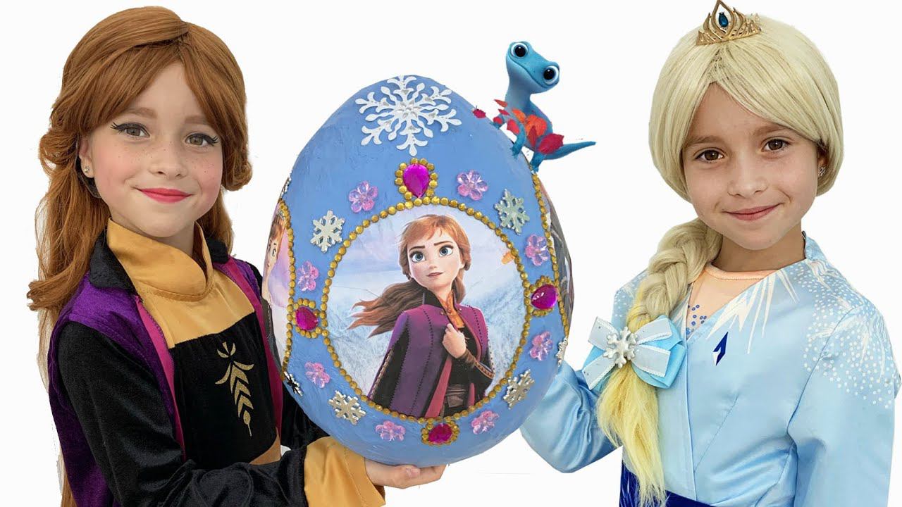 Sofia Plays with Surprise Eggs & open toys - Princess Adventure смотреть онлайн