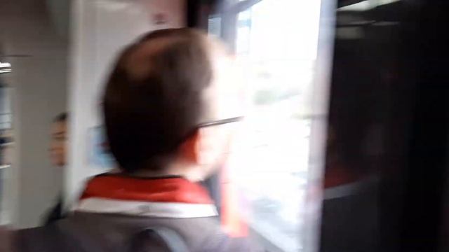 Гор. Москва. Станция метро "Воробьёвы Горы" смотреть онлайн