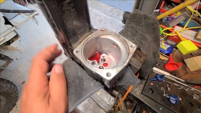 Pontoon boat repair (Part 13) Repair the Johnson Evinrude power trim pump, poppet valve, bypass смотреть онлайн