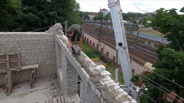 Монтаж плит перекрытия с подсобниками. Сможет КАЖДЫЙ смотреть онлайн