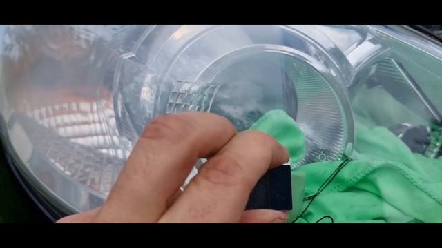 Мутная фара. Как очистить фару изнутри не разбирая. Убрать налёт внутри фары. Полировка фар изнутри смотреть онлайн