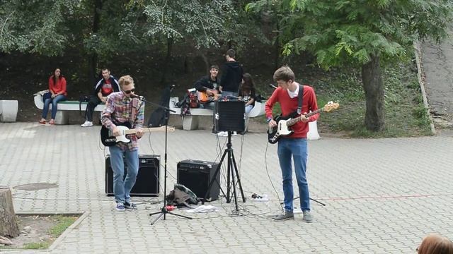 Фестиваль уличных музыкантов Взгрев. смотреть онлайн