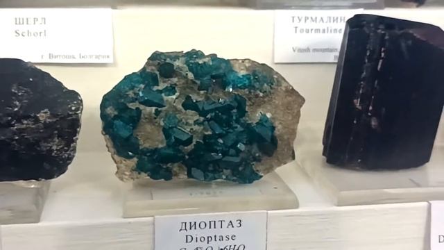 Видеоэкскурсия в минералогический музей Санкт-Петербургского государственного университета смотреть онлайн