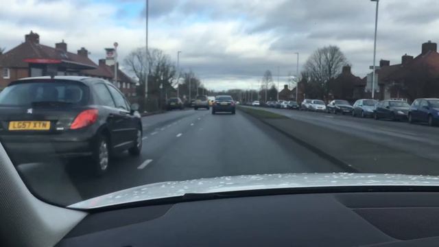 Driving around in Morden, Surrey смотреть онлайн