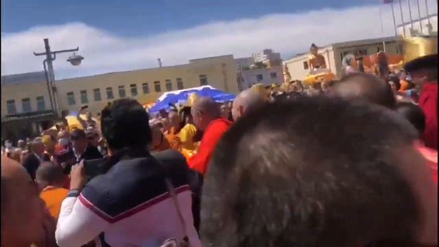 His Holiness Kushok Bakula Rinpoche and kiran riju reach Mongolia with holi relics of Lord Buddha смотреть онлайн